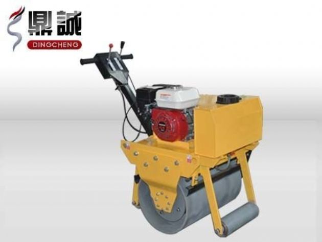 點(diǎn)擊查看詳細(xì)信息<br>標(biāo)題：輕型手扶式單鋼輪壓路機(jī) 閱讀次數(shù)：12766