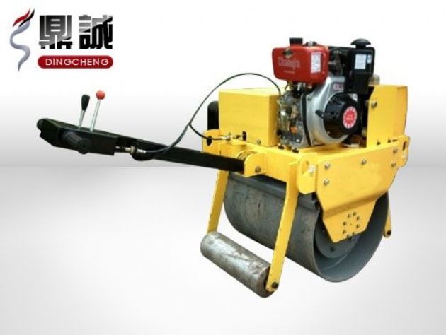 點(diǎn)擊查看詳細(xì)信息<br>標(biāo)題：重型手扶式單鋼輪壓路機(jī) 閱讀次數(shù)：13335