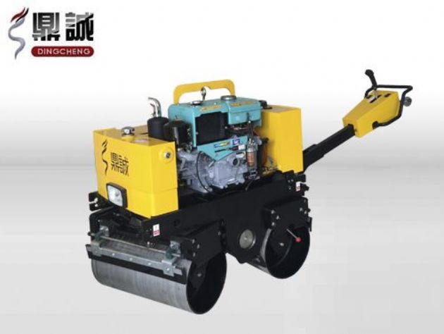 點(diǎn)擊查看詳細(xì)信息<br>標(biāo)題：DC-840-I全液壓手扶雙鋼輪壓路機(jī) 閱讀次數(shù)：14543