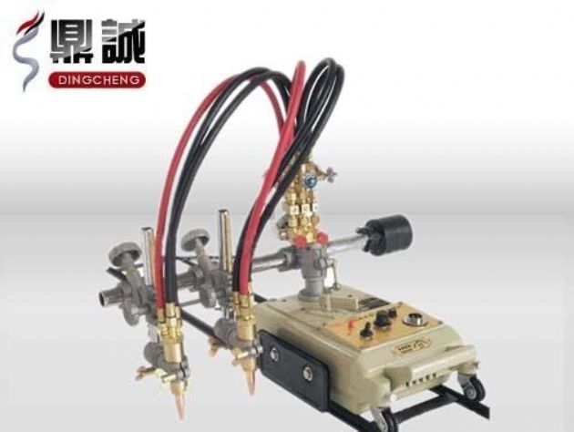 點擊查看詳細(xì)信息<br>標(biāo)題：雙頭多頭火焰切割機 閱讀次數(shù)：4599