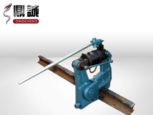 點擊查看詳細信息<br>標題：液壓鋼軌擠孔機 閱讀次數(shù)：4457