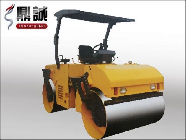 點(diǎn)擊查看詳細(xì)信息<br>標(biāo)題：6噸雙鋼輪振動(dòng)壓路機(jī) 閱讀次數(shù)：13137